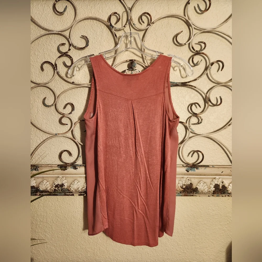 🦄 Pink Tank Top - Picture 2 of 2